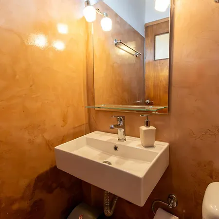 Antonis Traditional House Semesterbostad